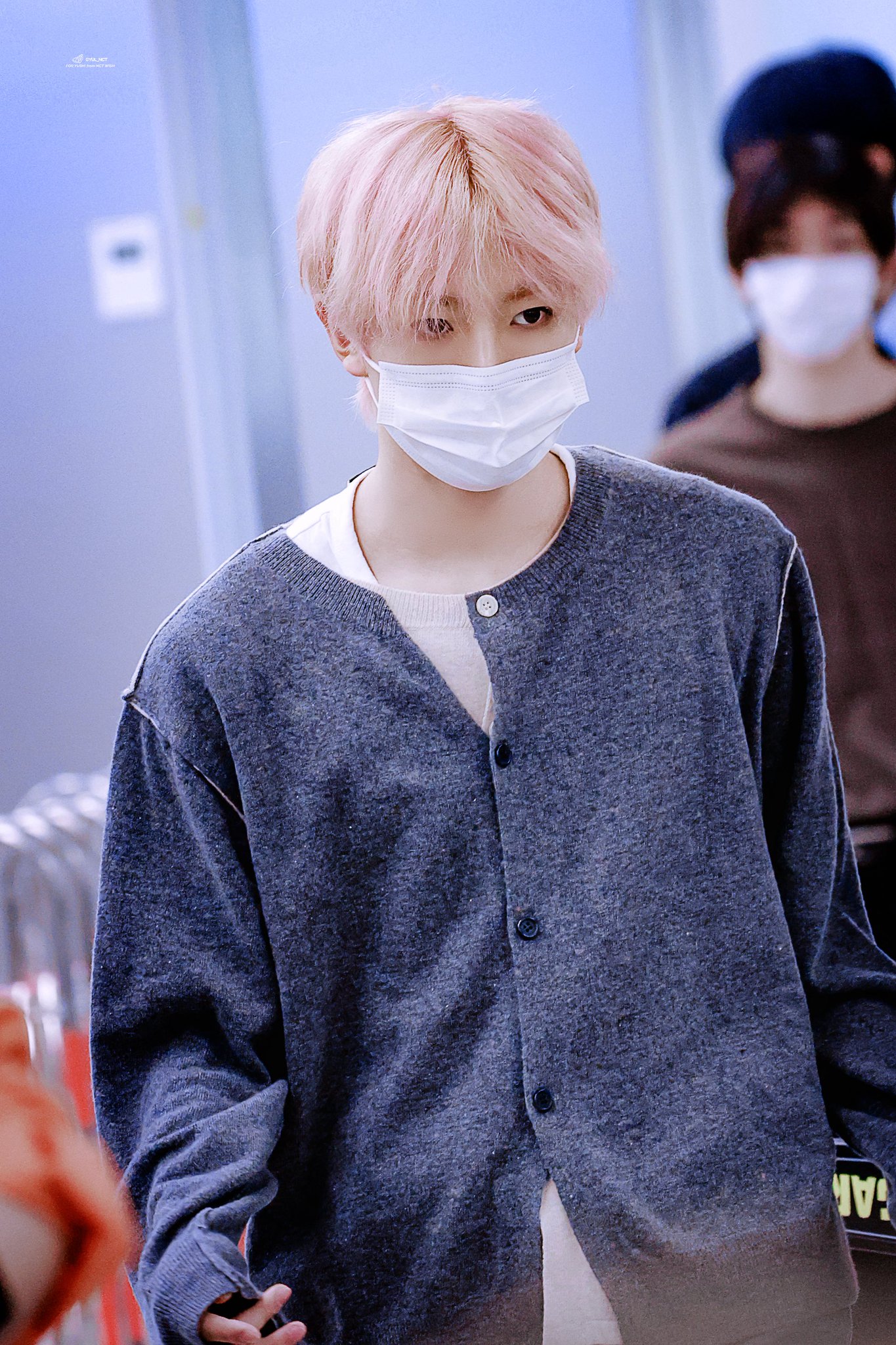 [잡담] 유우시 어깨 진짜 넓다 | 인스티즈