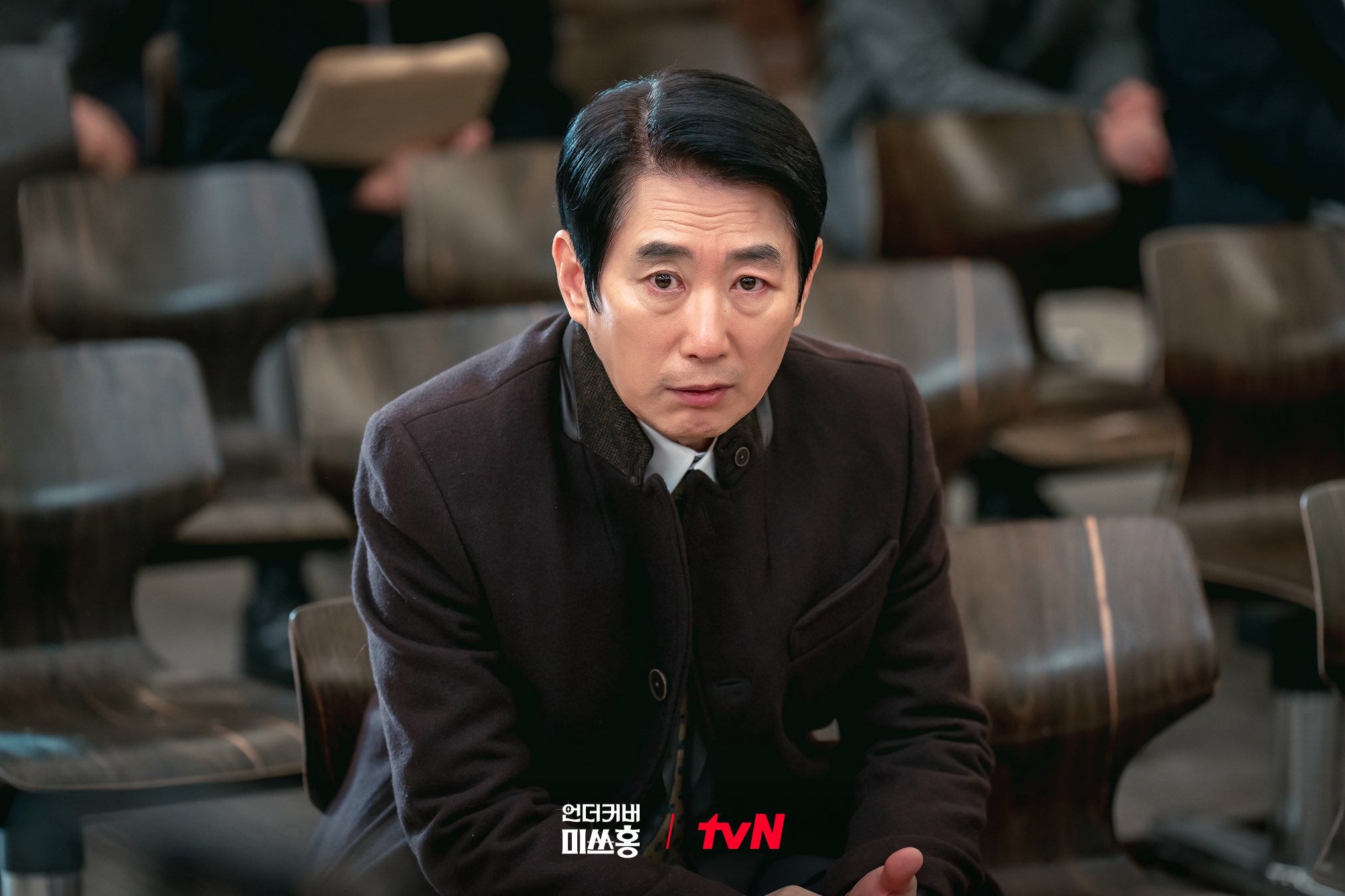 [잡담] 언더커버미쓰홍) 활짝 웃는 강 회장😄 점점 어두워지는 해적단..🏴‍☠️그리고 모두를 돌아보게 만든 의외의 인물?! | 인스티즈