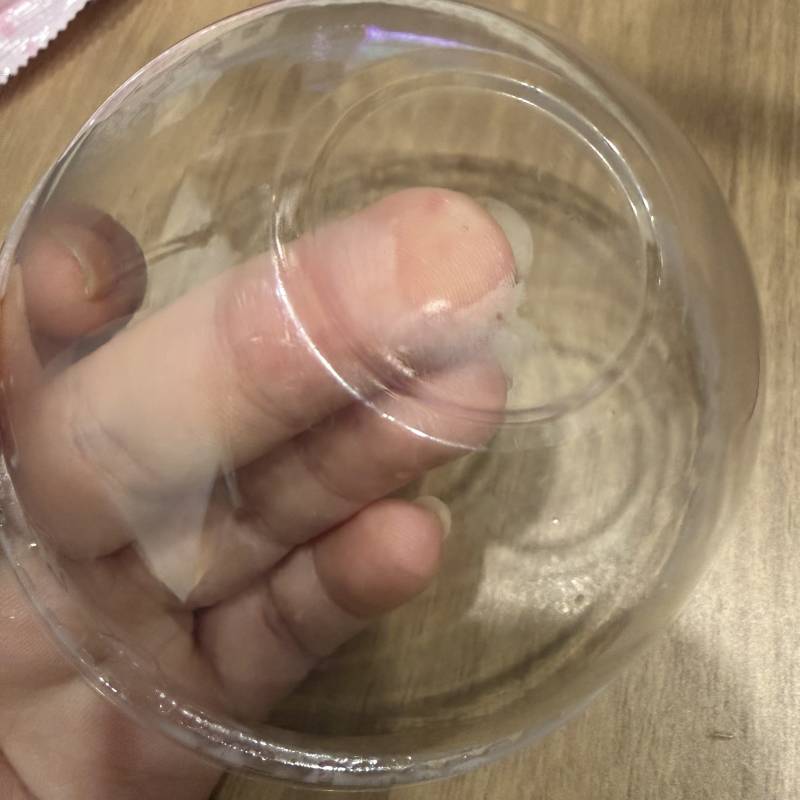 [잡담] 메가커피 뚜껑에 빨대구멍이 없는디? | 인스티즈