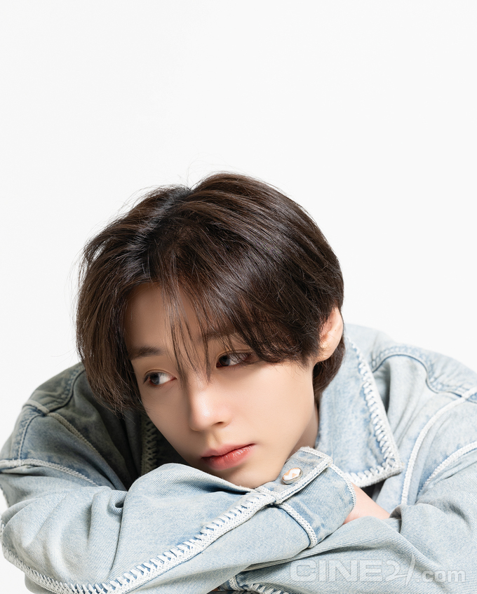 [잡담] 씨네21 박지훈은 진짜 의무적으로 화보 계속 찍어야됨 | 인스티즈