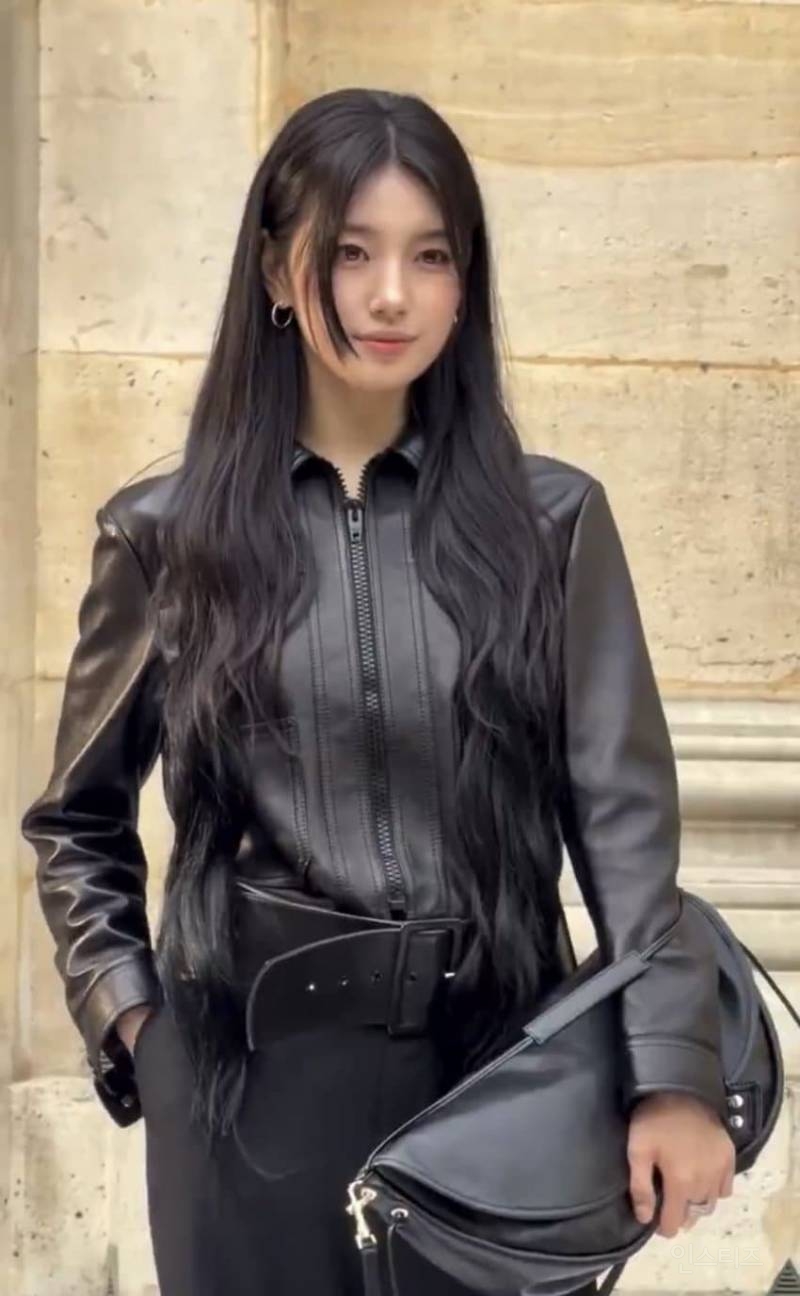 파리 패션위크에서 셀린느 수지....jpg | 인스티즈