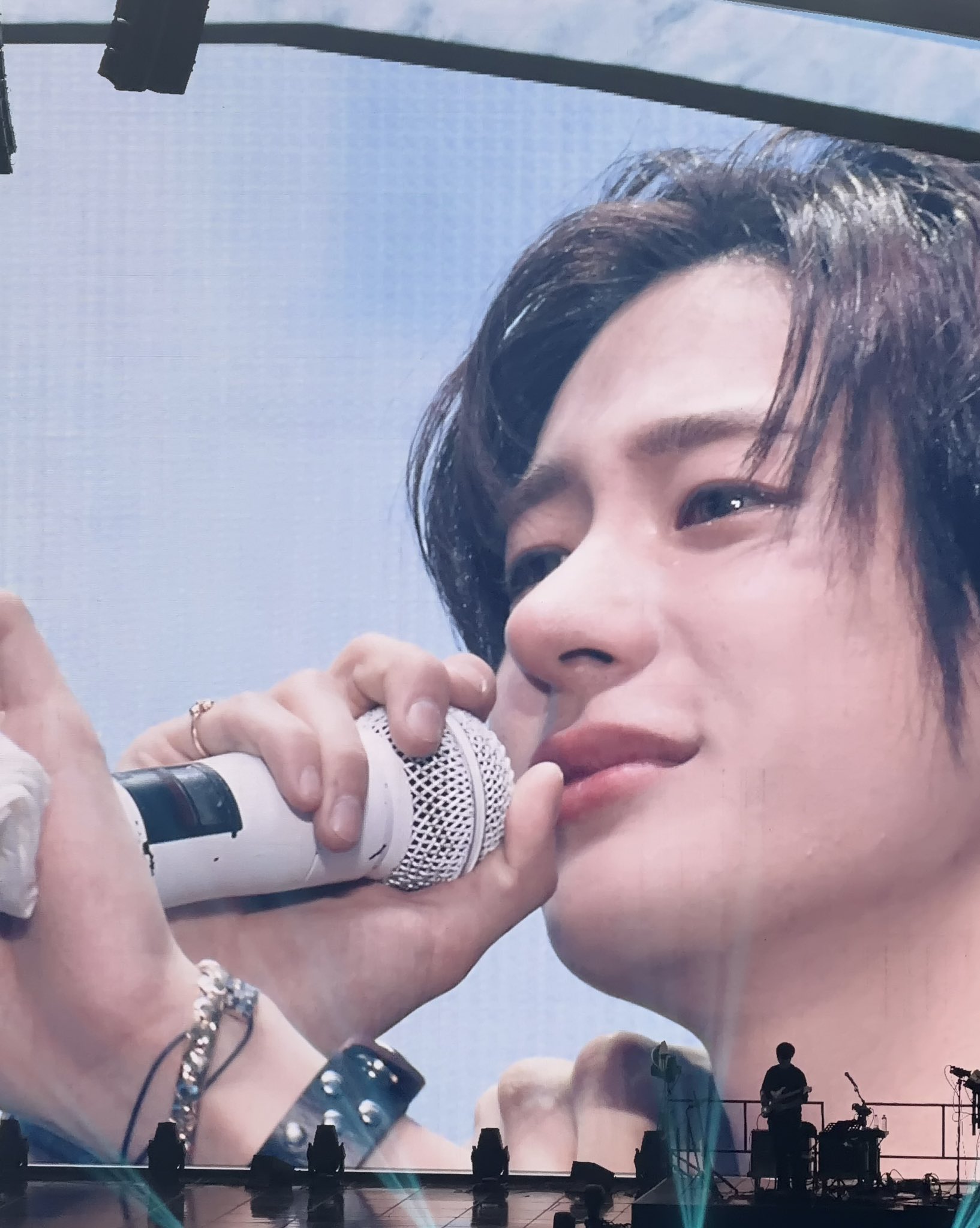 [잡담] 원빈 앤톤 서로 울때 귀여워하는거 넘 좋아… | 인스티즈