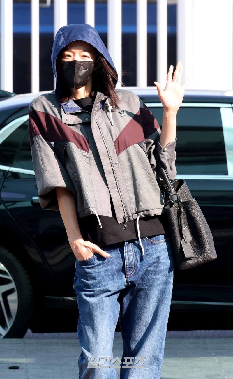 [잡담] 와 전지현 실시간 출국 | 인스티즈