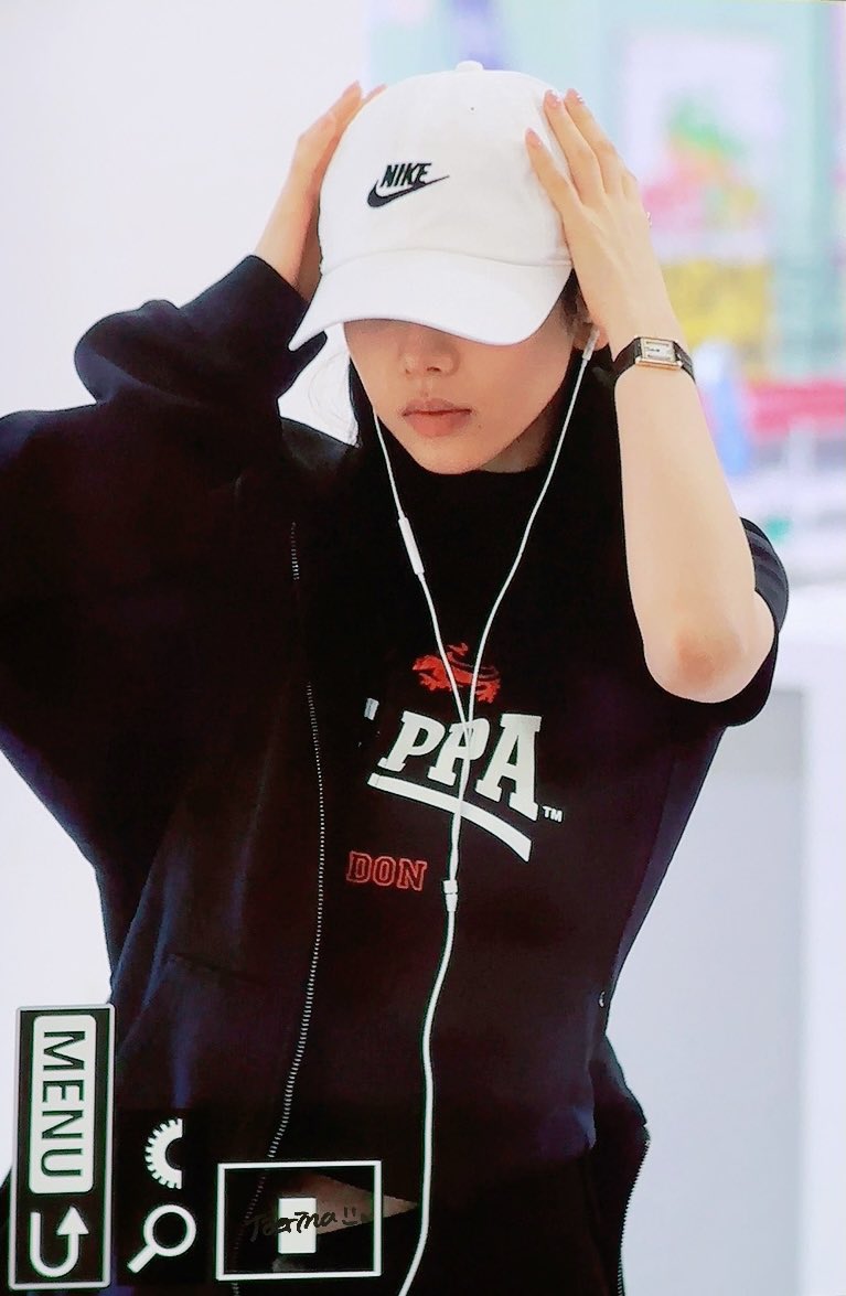 [잡담] 오늘 공항 입국한 카리나 윈터 | 인스티즈