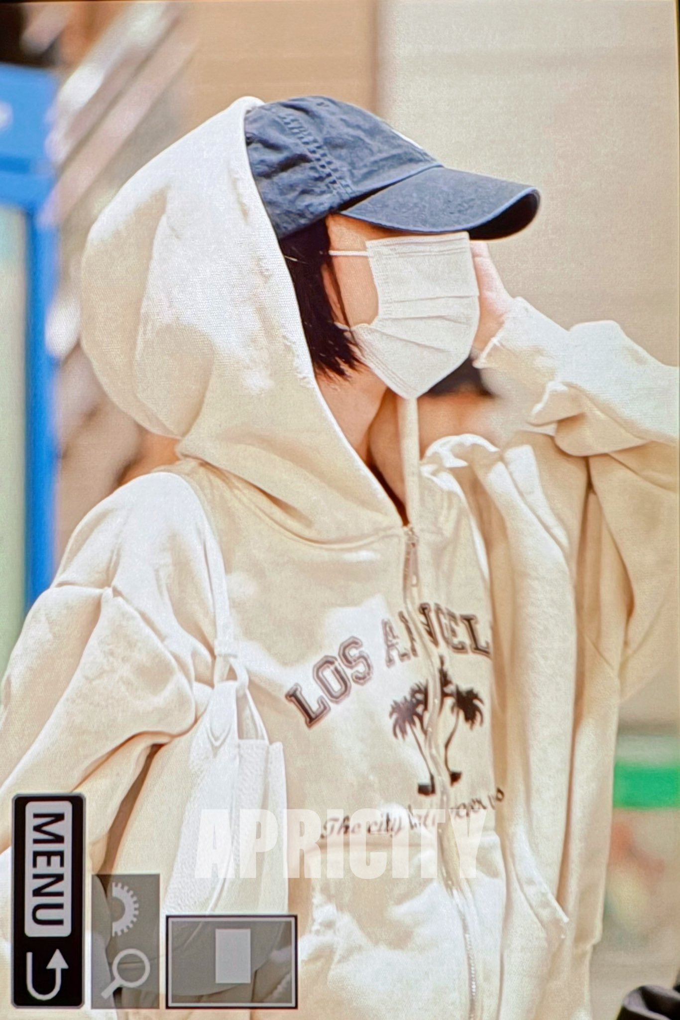 [잡담] 오늘 공항 입국한 카리나 윈터 | 인스티즈