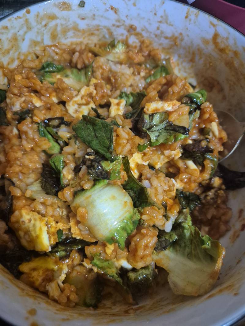 [잡담] 비빔밥 먹는중 | 인스티즈