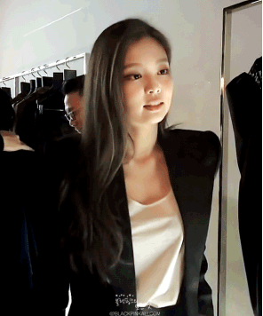 [잡담] 생로랑 제니 프라다 제니 구찌 제니 | 인스티즈