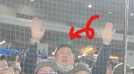 [잡담] 승리 비하인드 영상 보다가 손 흔들고 있는 정준하 발견ㅋㅋㅋ | 인스티즈