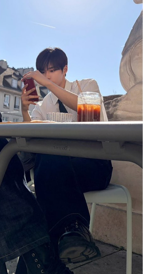 [잡담] 알디원 준서 패션위크 스케때 뜬짤들 | 인스티즈