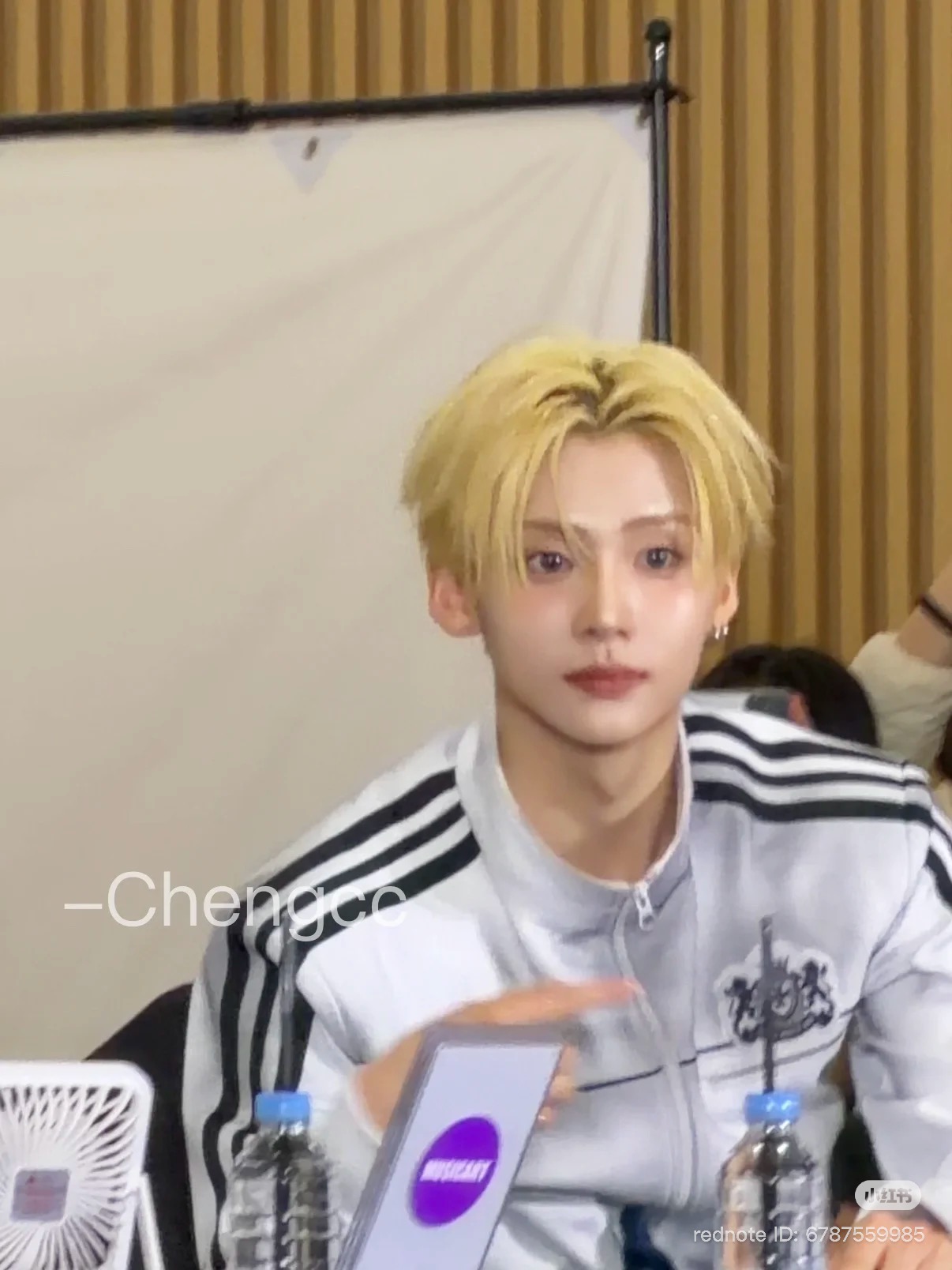 [잡담] 이상원 이 사진 화장기 진짜 거의 없는데 레전드 예뻐... | 인스티즈