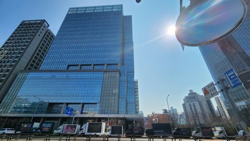 [정보/소식] 60대 넘게 갔다는 하이브 구엔하이픈 희승 트럭 | 인스티즈