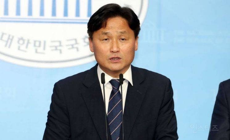 김영진 "추미애·김용민, 민주주의 원칙 저버려…김어준, 민주파출소에서 대응해야" | 인스티즈