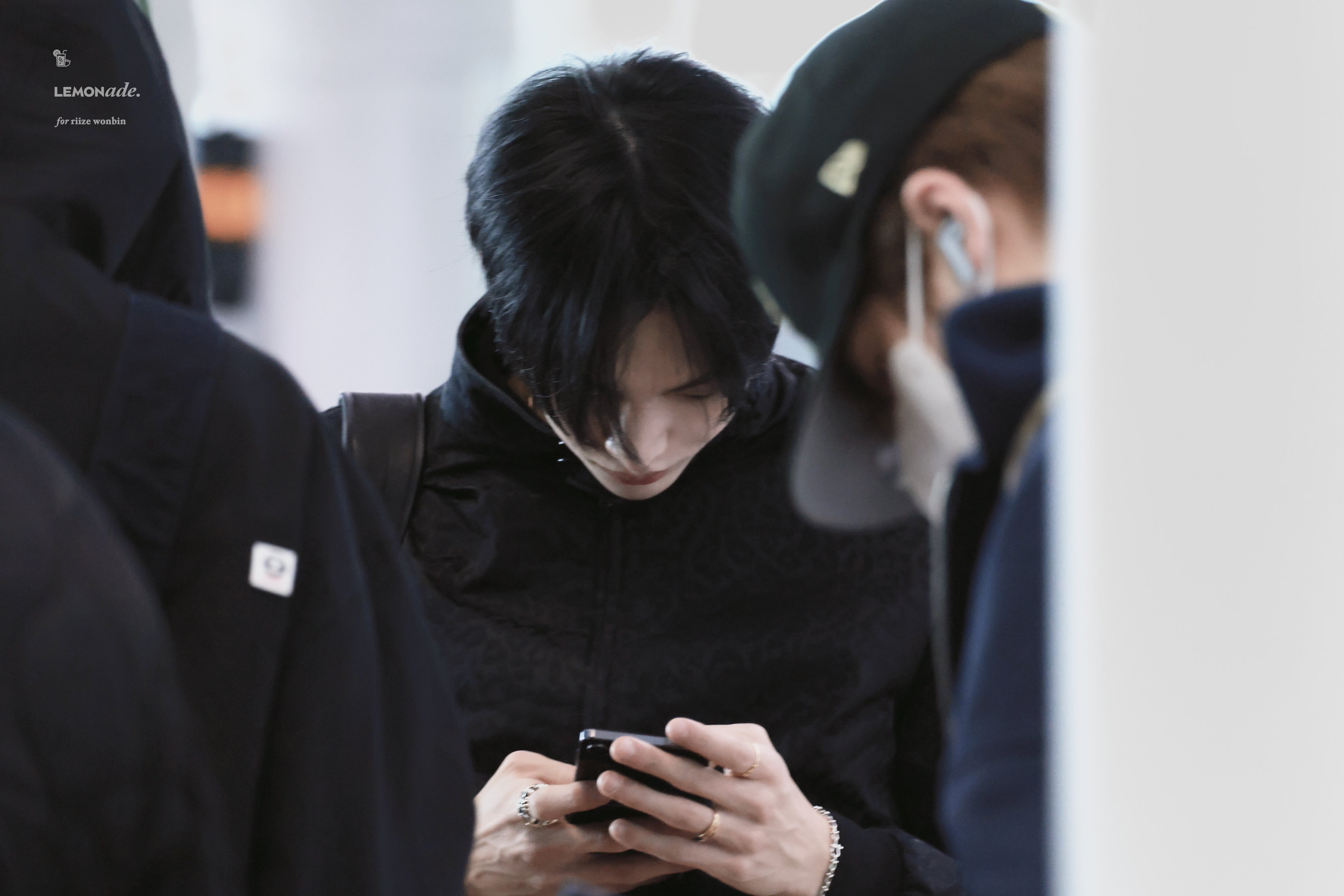 [잡담] 오늘 흑짧머 원빈 분위기 넘 좋다 진짜 | 인스티즈