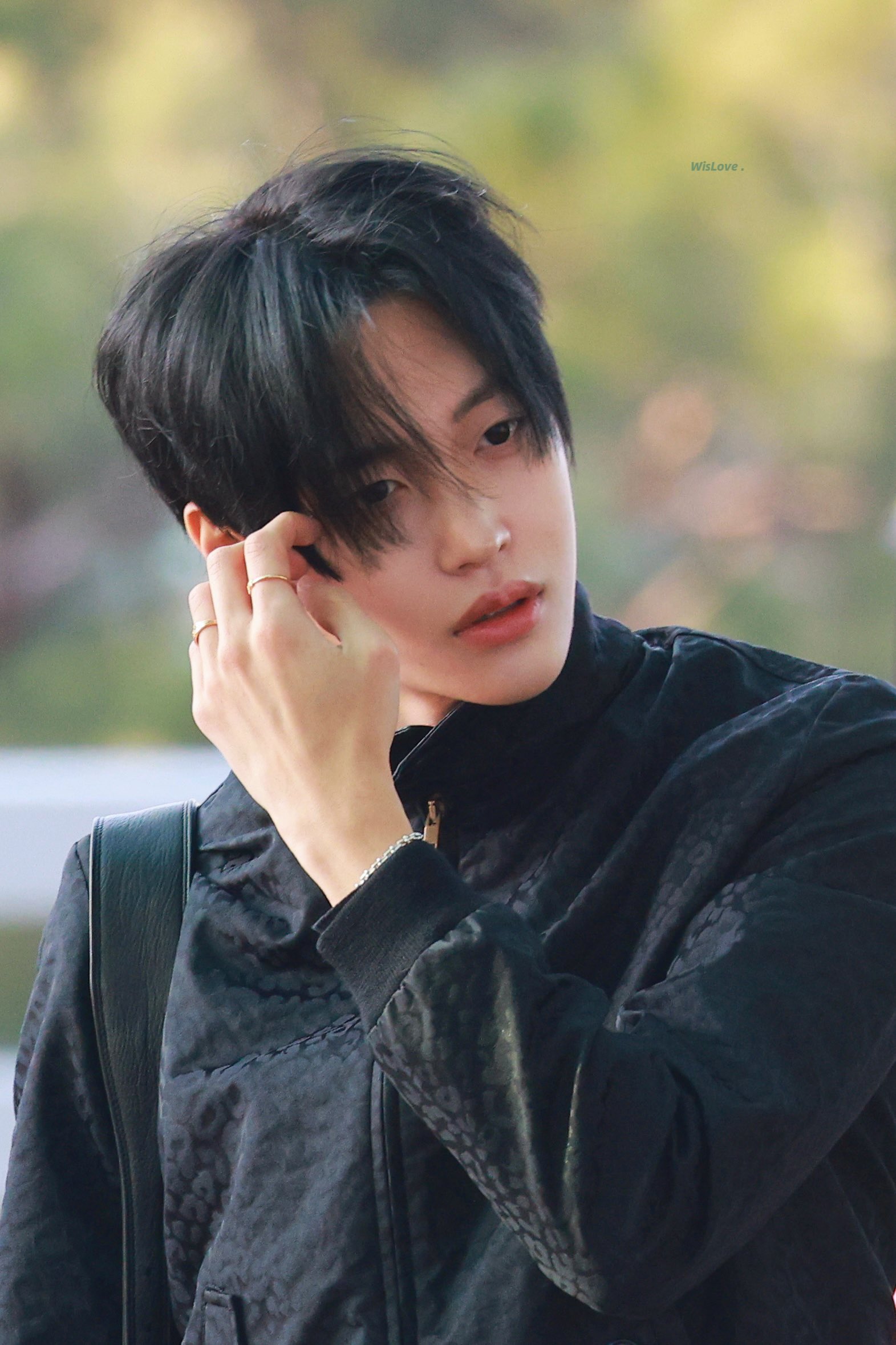 [잡담] 오늘 흑짧머 원빈 분위기 넘 좋다 진짜 | 인스티즈