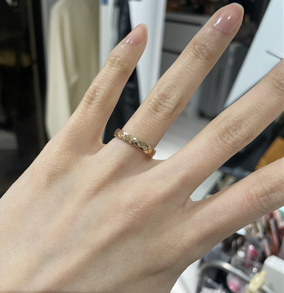 [잡담] 익들아!!!!!!!!! 웨딩반지좀 골라줘 ㅠ.ㅠ♥ | 인스티즈