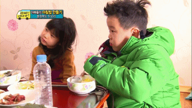 연프 나가서 아빠 어디가 찍는 윤후.jpg | 인스티즈