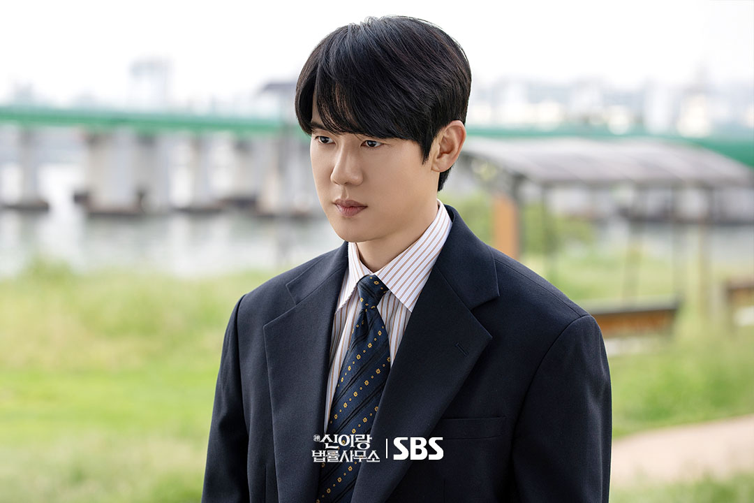 [잡담] 신이랑) 드디어 신이랑 만나는 날이당🤩오늘 밤! 가족이랑 친구랑 신이랑 본방사수👻 | 인스티즈