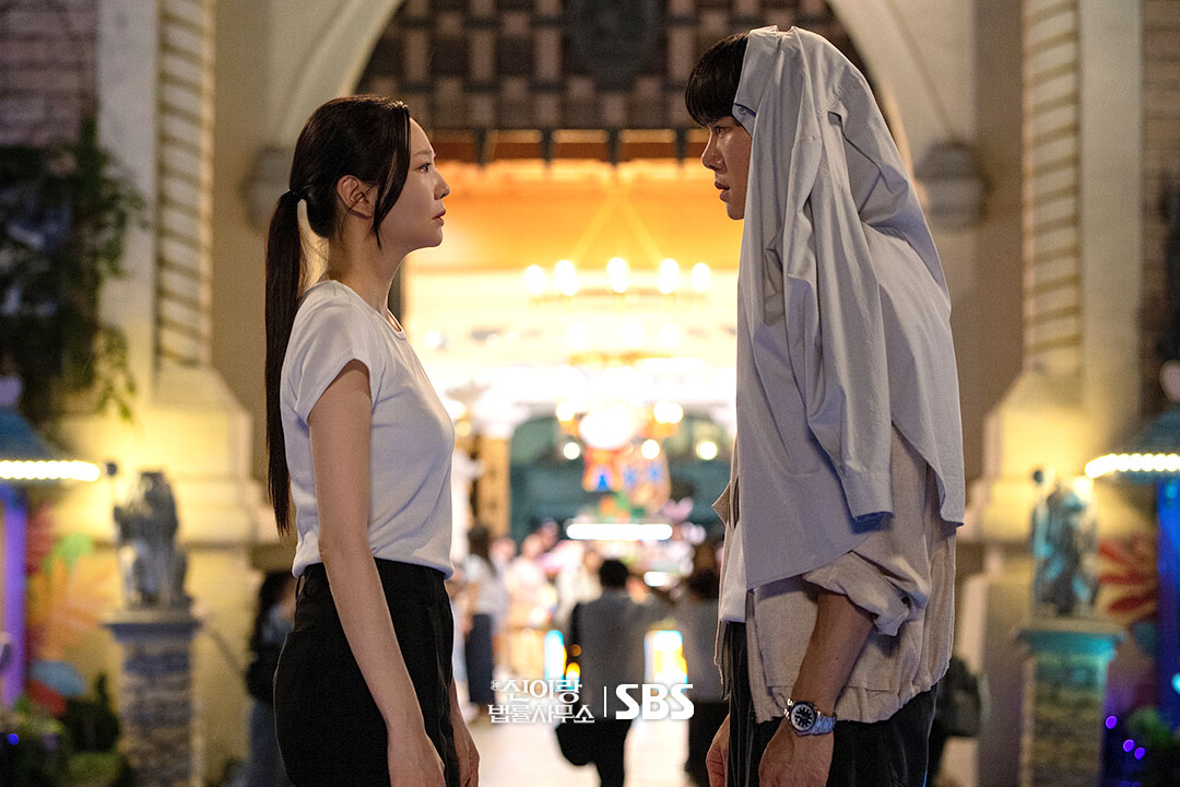 [잡담] 신이랑) 드디어 신이랑 만나는 날이당🤩오늘 밤! 가족이랑 친구랑 신이랑 본방사수👻 | 인스티즈