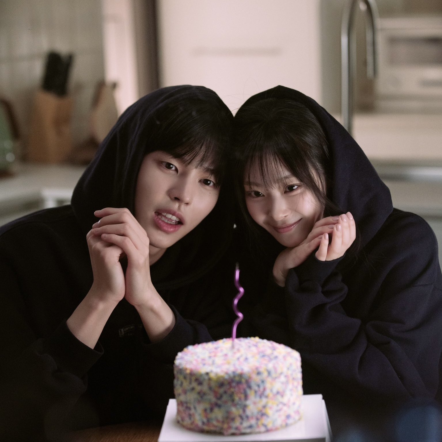 [잡담] 둘이 7살 차이라는게 안믿긴다 ㅈㅉ... | 인스티즈
