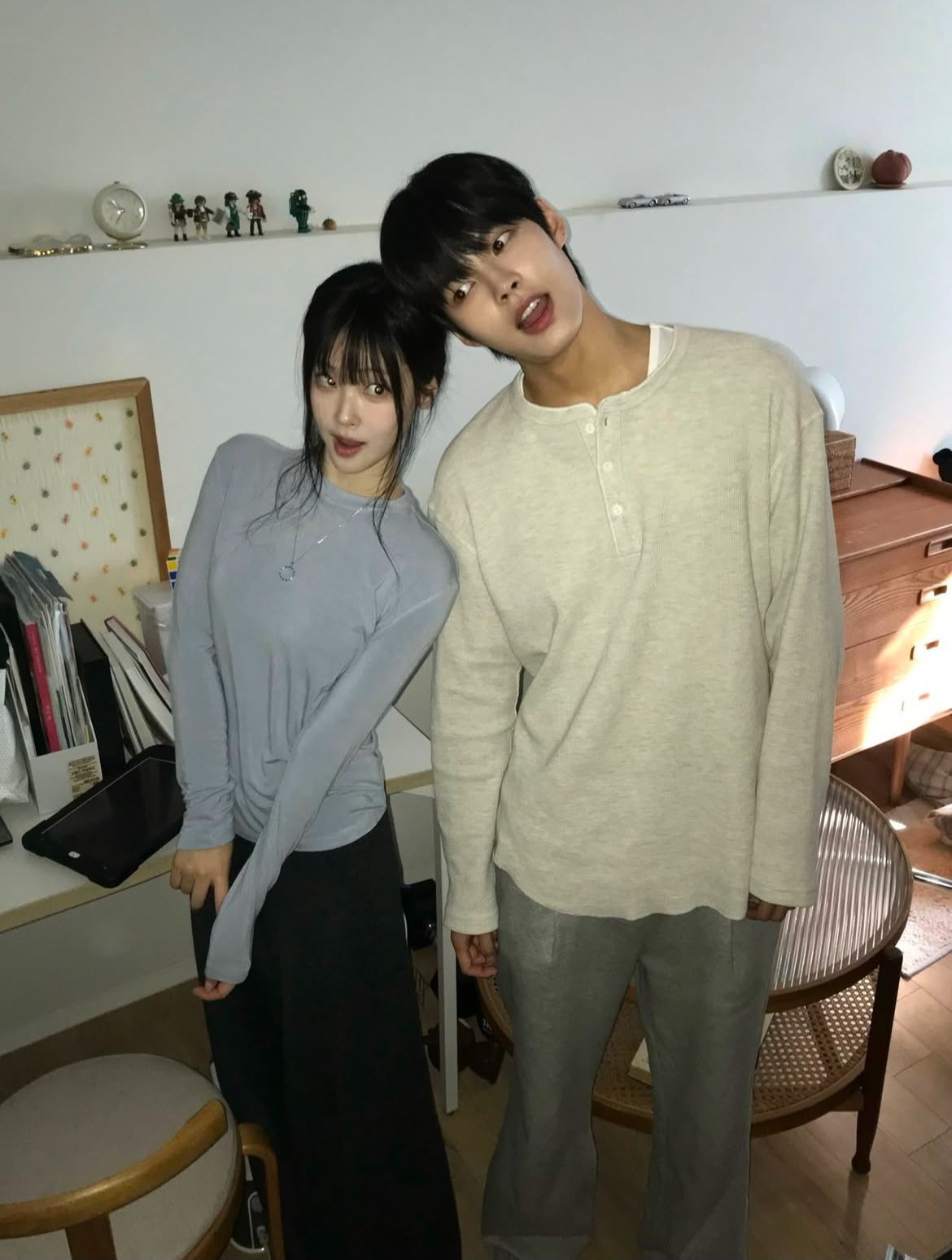 [잡담] 둘이 7살 차이라는게 안믿긴다 ㅈㅉ... | 인스티즈