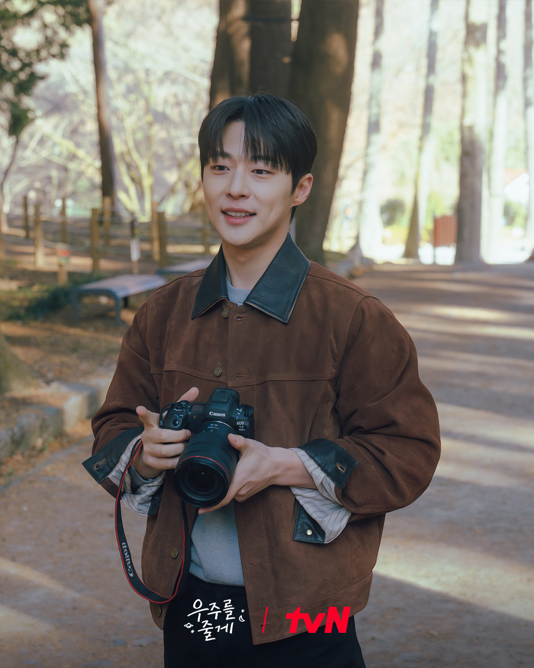 [잡담] 우주를줄게) 카메라 속에 담길📸깨볶는 우주 패밀리의 모습🥰 | 인스티즈