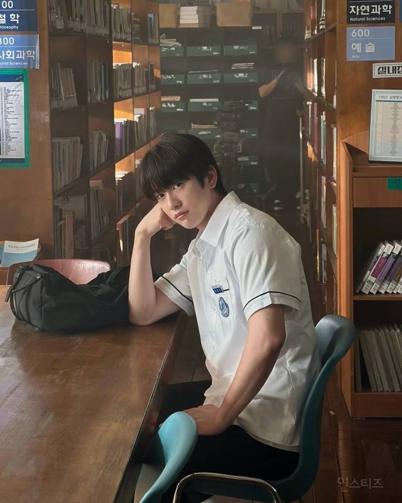 주연 배우들이 올려준 비하인드 컷도 청춘 드라마 그 자체임 | 인스티즈