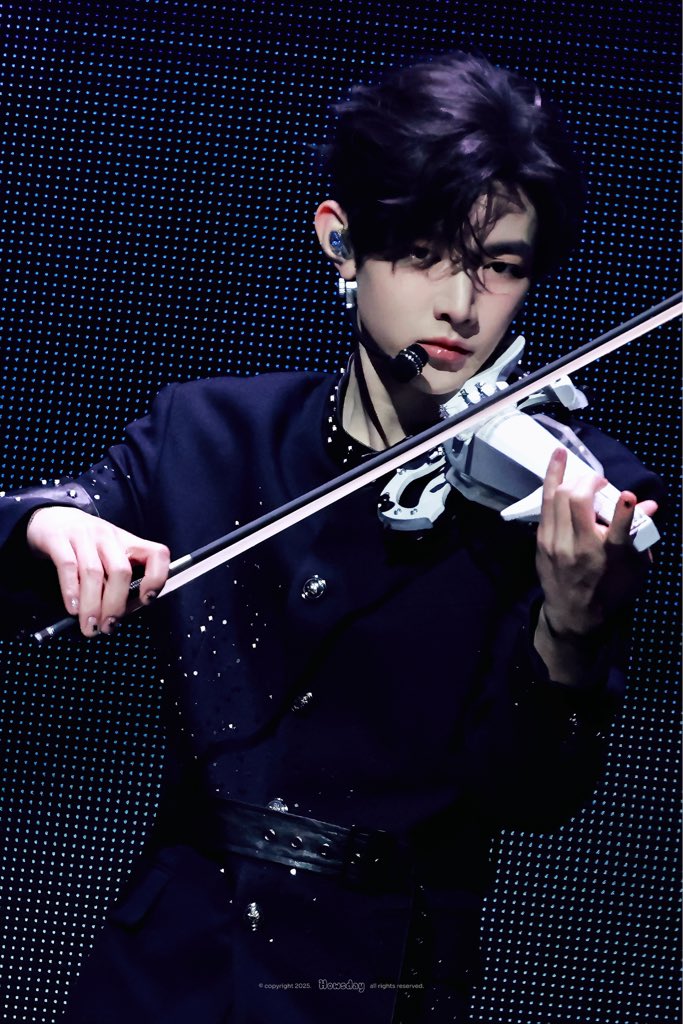 [잡담] 오늘자 장하오 바이올린 | 인스티즈