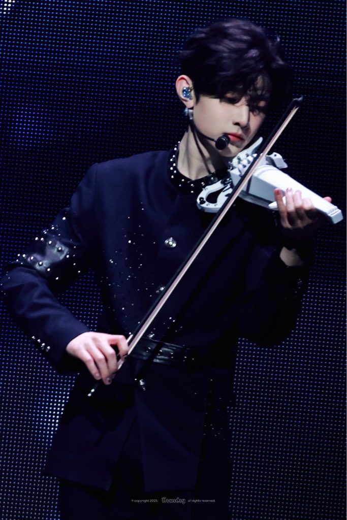 [잡담] 오늘자 장하오 바이올린 | 인스티즈