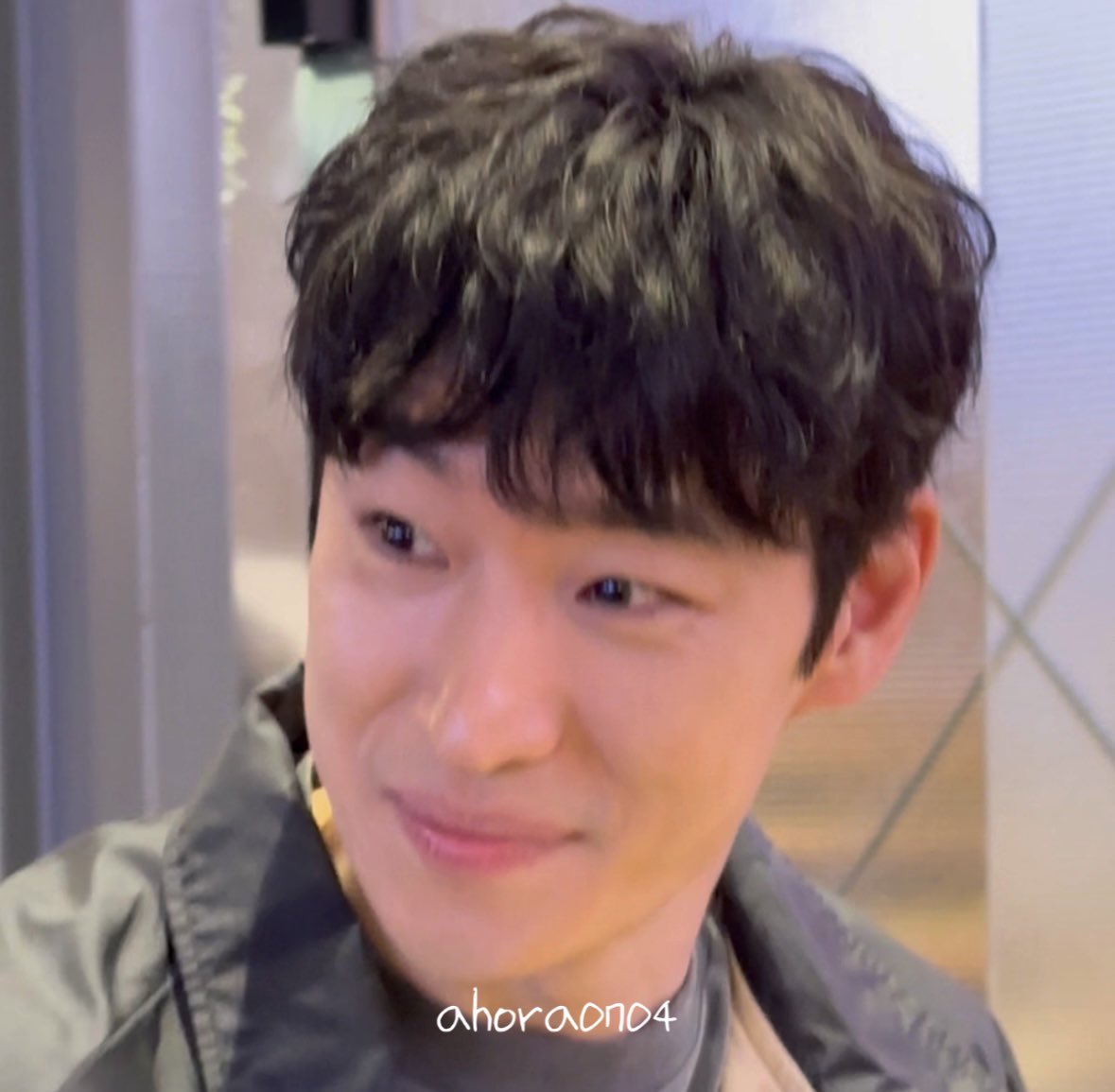 [잡담] 이제훈) 오늘자 메소드연기 VIP 시사회 이제훈 | 인스티즈