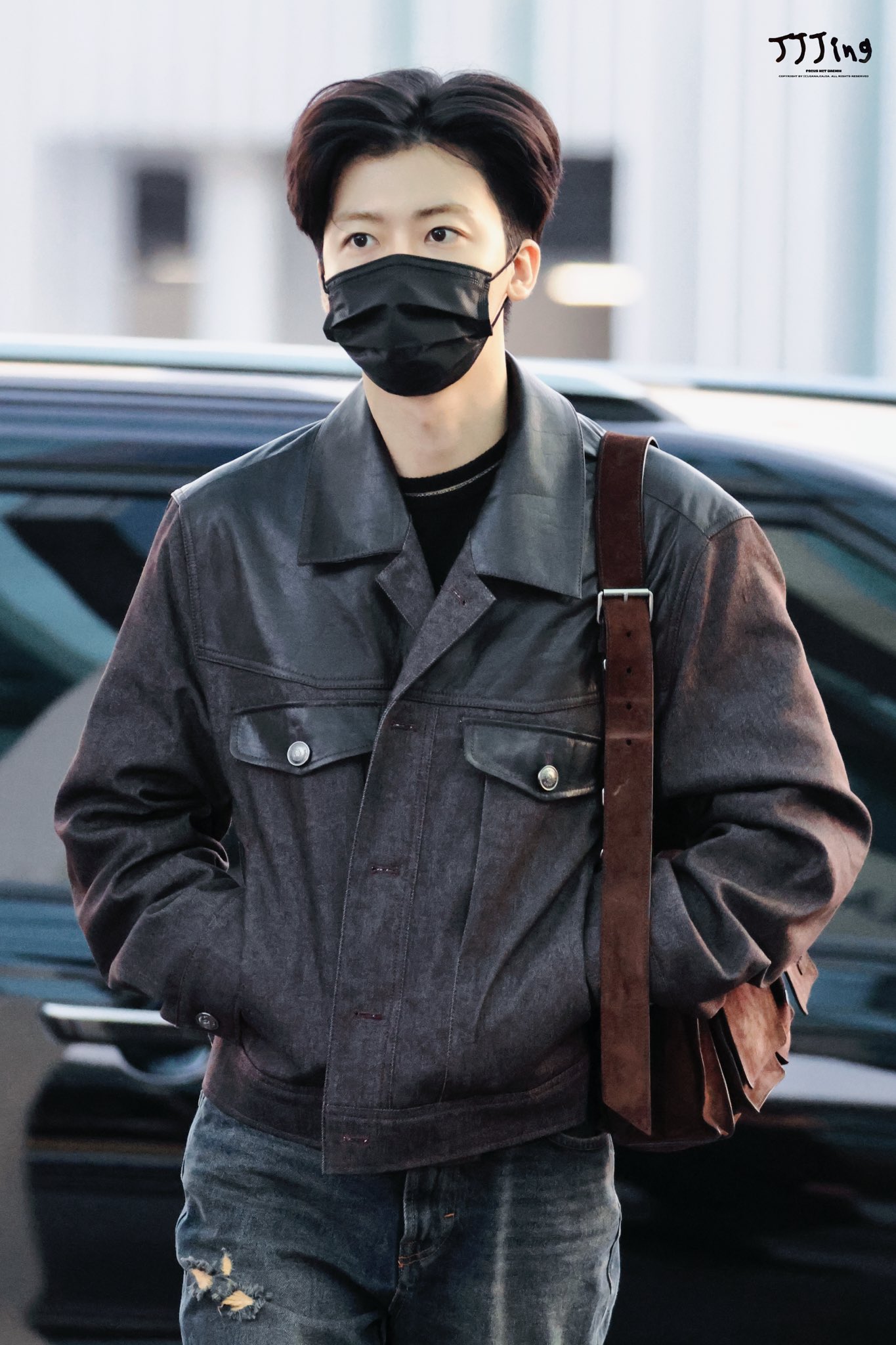 [잡담] 재민 미우미우백 너무 이쁜듯 | 인스티즈