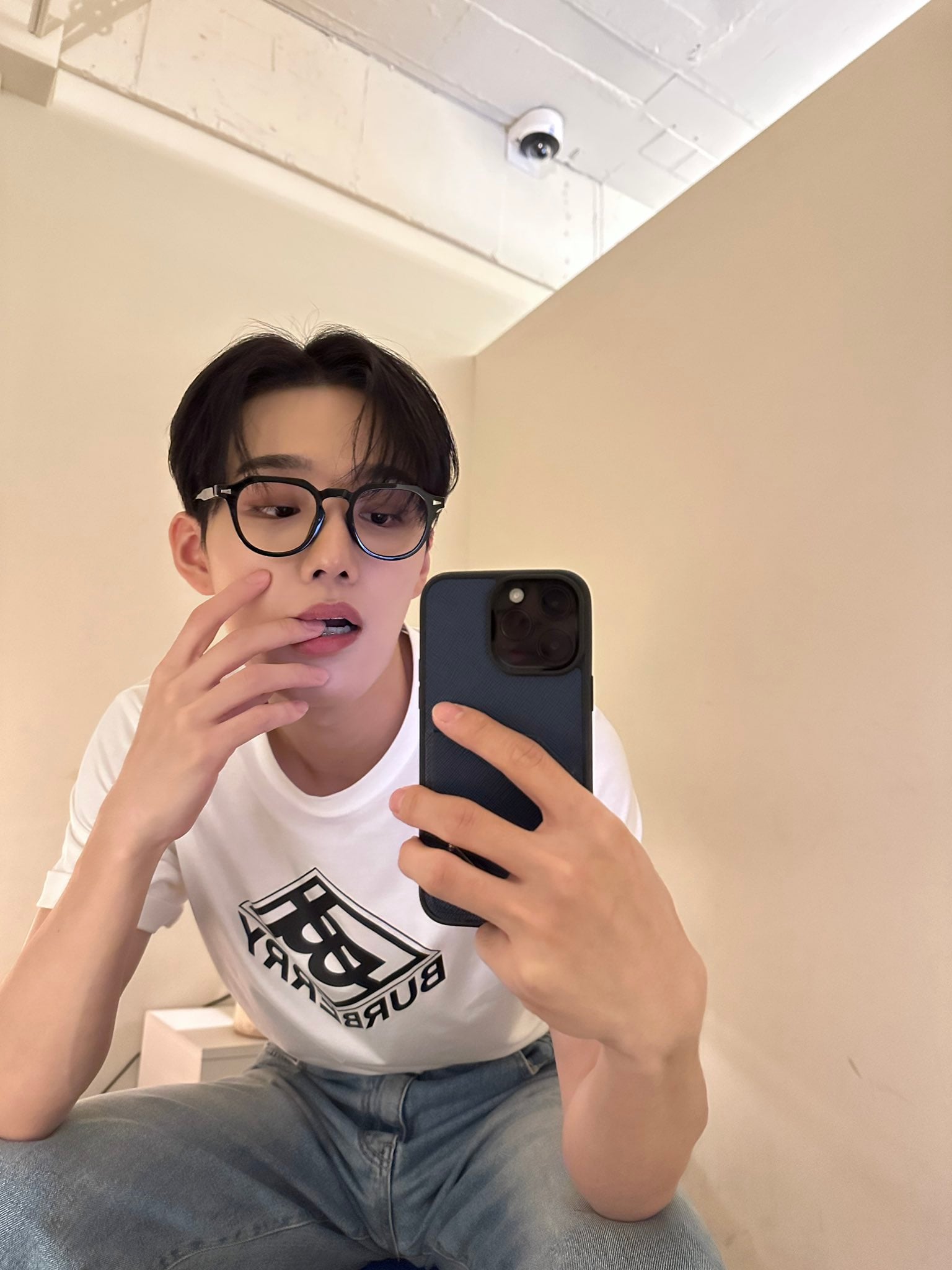 [잡담] 거울셀카 진짜 잘 찍음 | 인스티즈