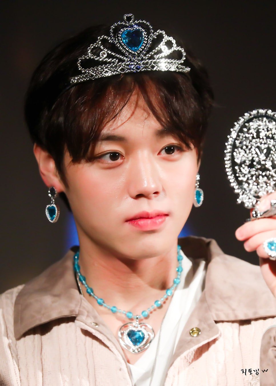 [잡담] 박지훈 진짜 상남자다 공주를 같이 즐김ㅋㅋㅋㅋ | 인스티즈