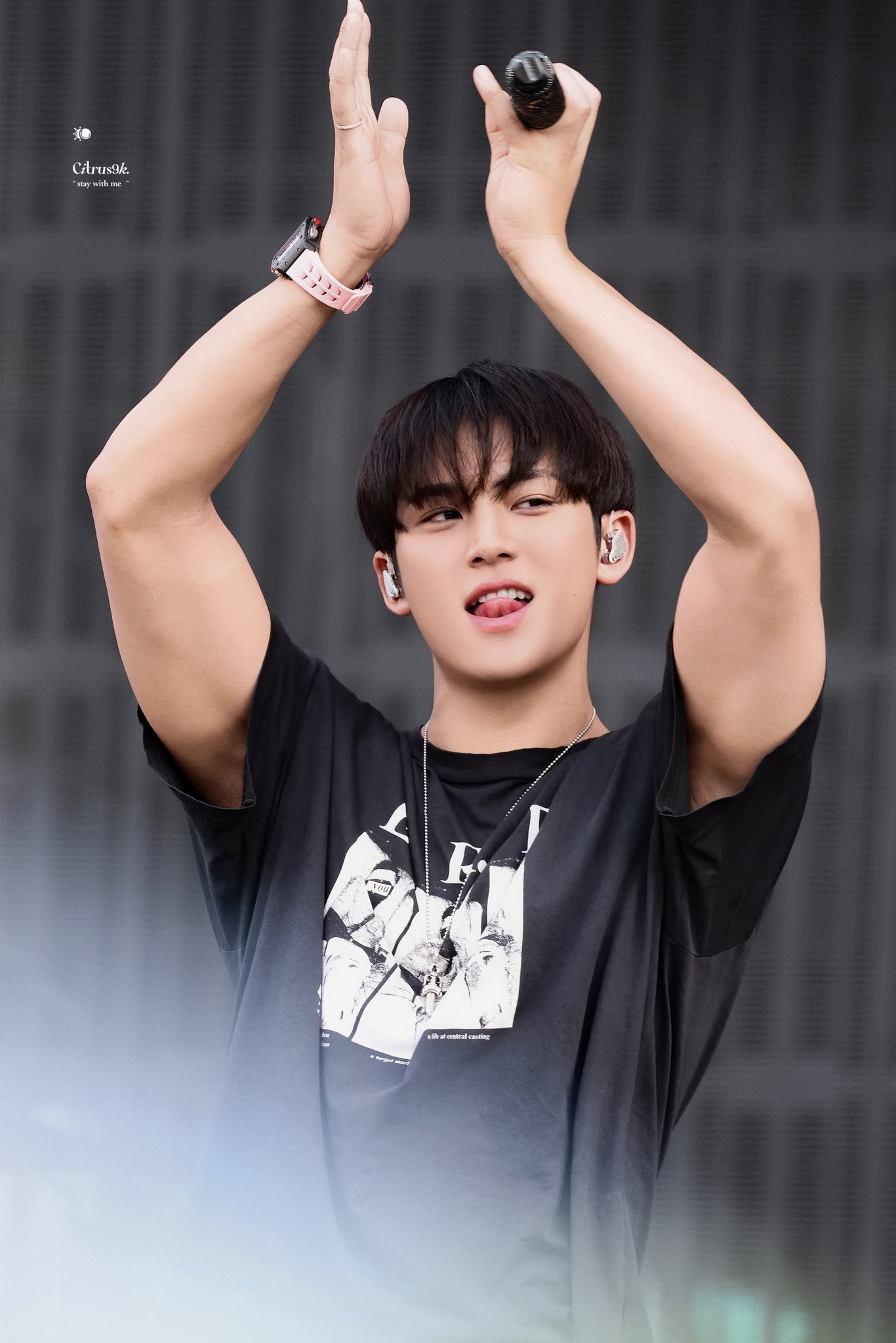 [잡담] 김민규 얼굴 말 안되네 | 인스티즈
