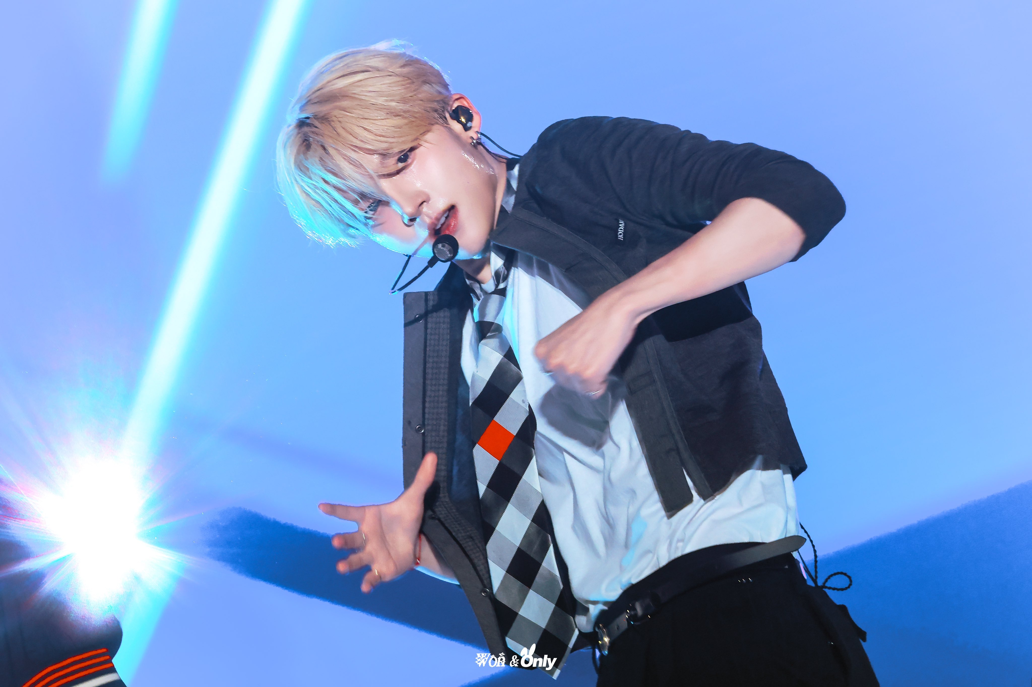 [잡담] 오늘 일본 TGC 공연 알디원 상원 | 인스티즈