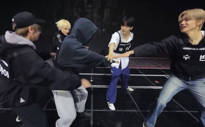 [잡담] 투바투도 보면 웃긴 짤 개많음ㅋㅋㅋㅋ | 인스티즈