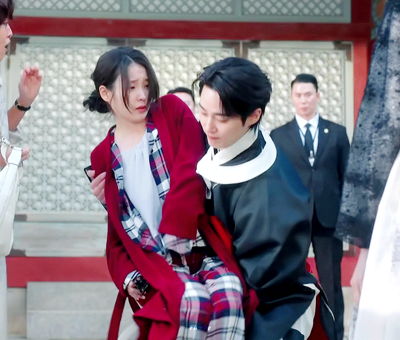 [잡담] 대군부인) 이거 공주님안기때잔아.. | 인스티즈