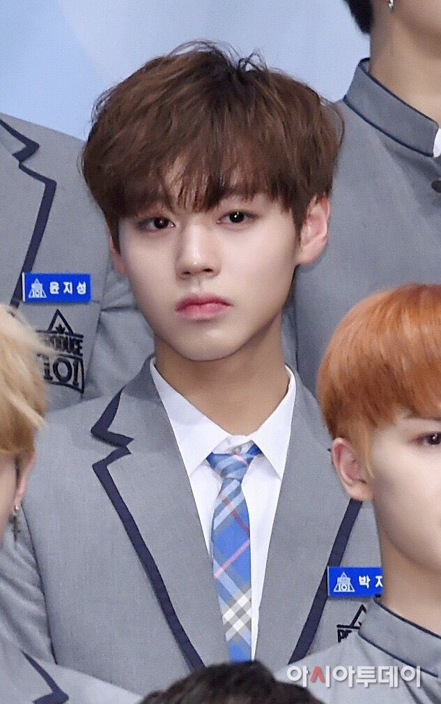 [잡담] 박지훈 이때 사실상 일반인이었을거 아냐 | 인스티즈