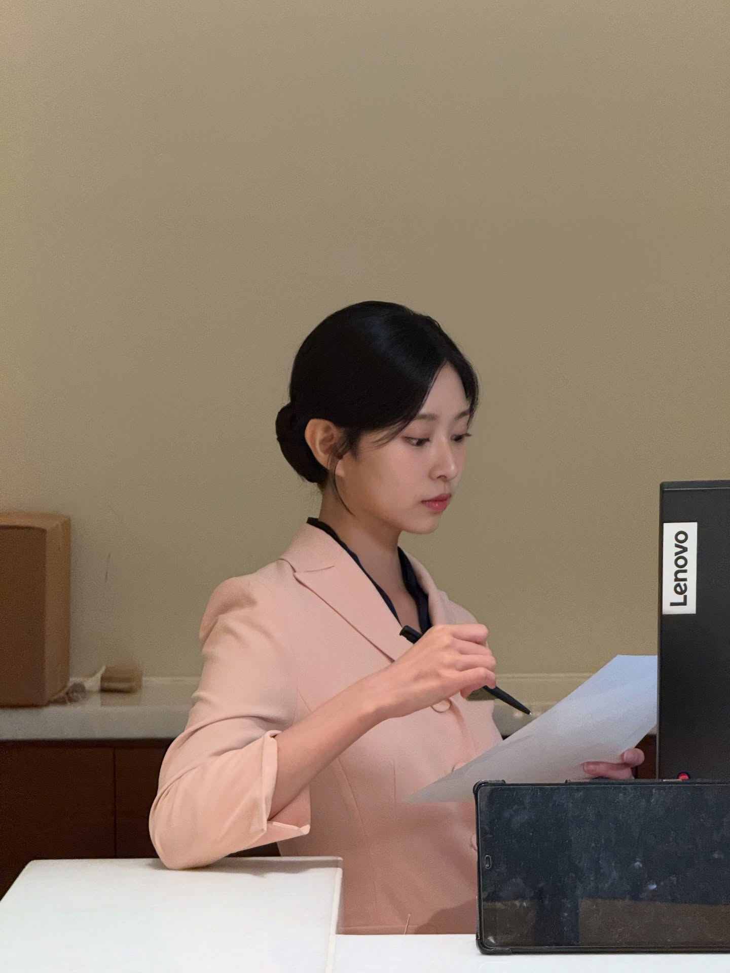 [잡담] 샤이닝) 김민주 인스타 왔담 (호텔리어 모은아) | 인스티즈