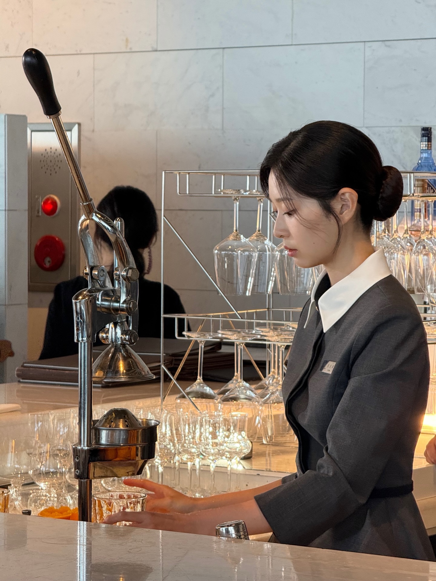 [잡담] 샤이닝) 김민주 인스타 왔담 (호텔리어 모은아) | 인스티즈