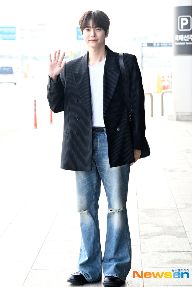 [잡담] 환연 현규 해은이랑 같은 소속사였는데 나갔나봄 | 인스티즈