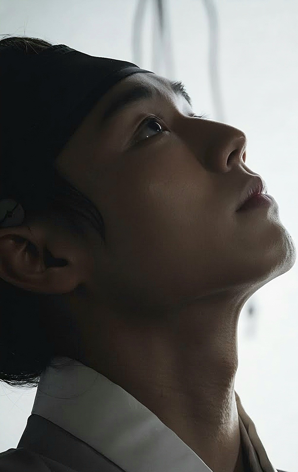 [잡담] 박지훈 사진 밝기 조절한거 미쳤슨 | 인스티즈