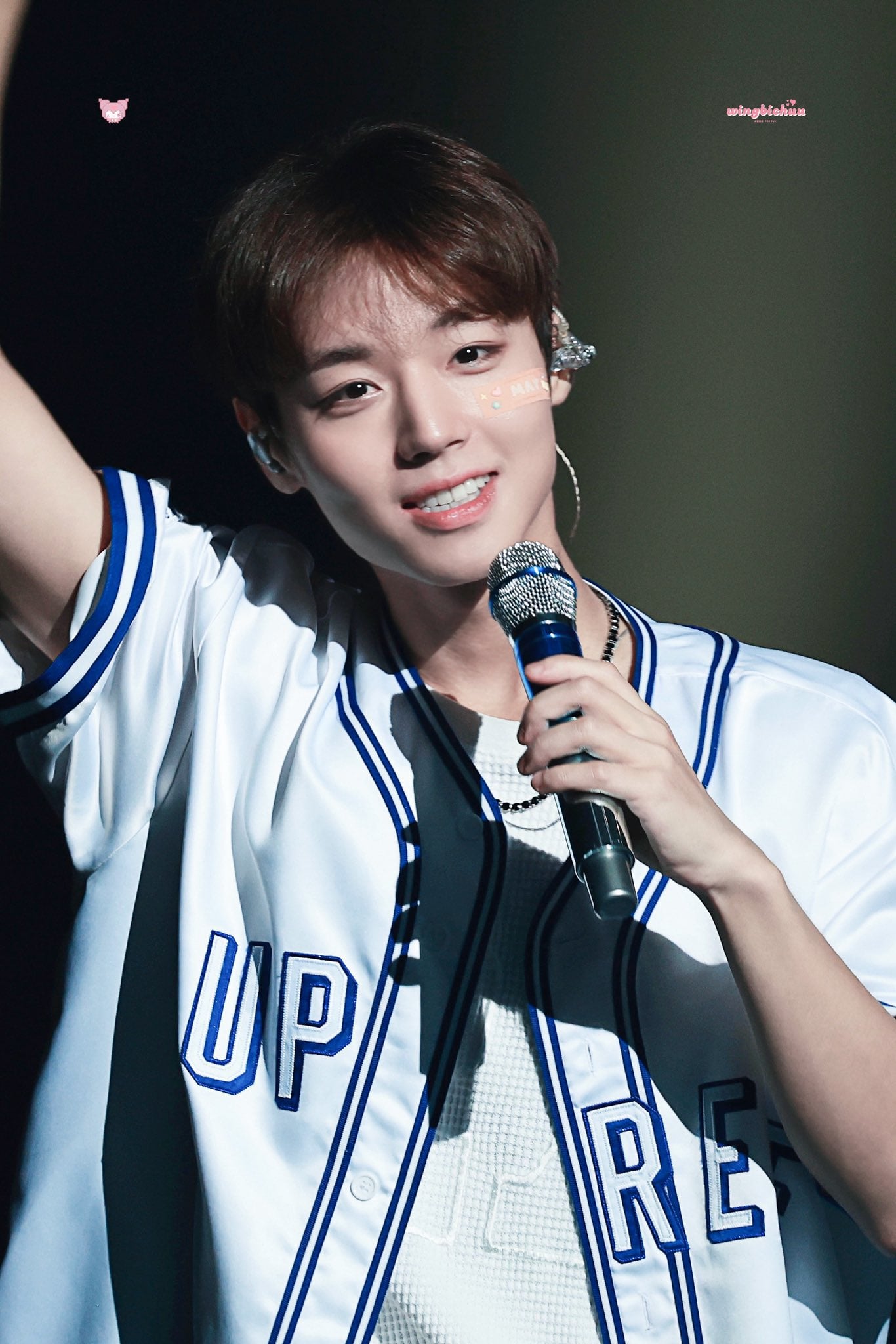 [잡담] 박지훈 얼굴이 너무 취향이라 힘들다 | 인스티즈
