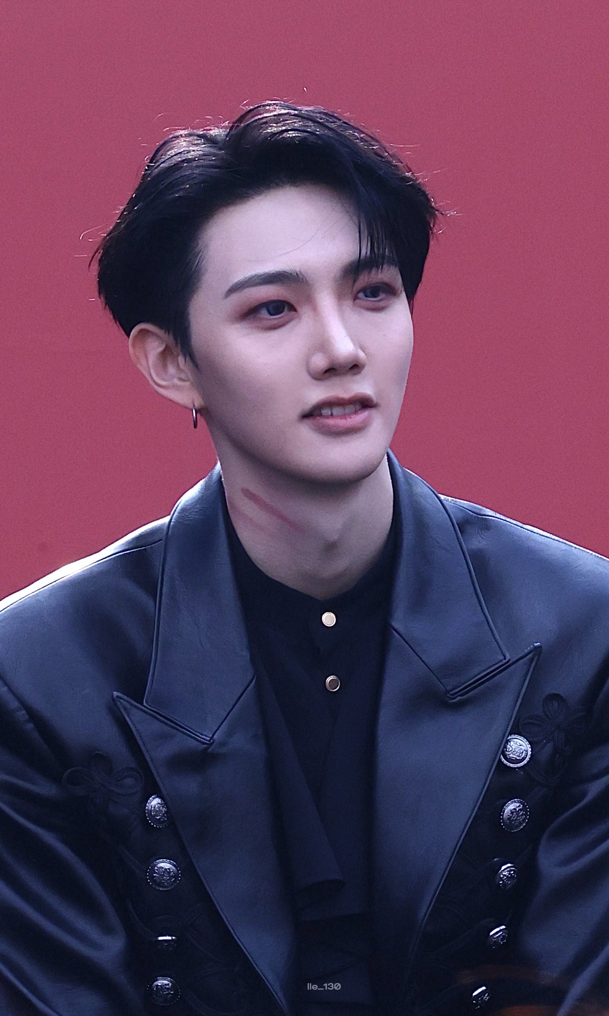 컴백 하루 앞두고 오늘 신촌에서 버스킹한 남돌 | 인스티즈