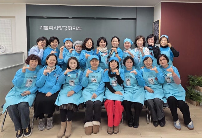 [정보/소식] 임영웅 영웅시대, 82번째 봉사…이 팬덤 뭐지 | 인스티즈