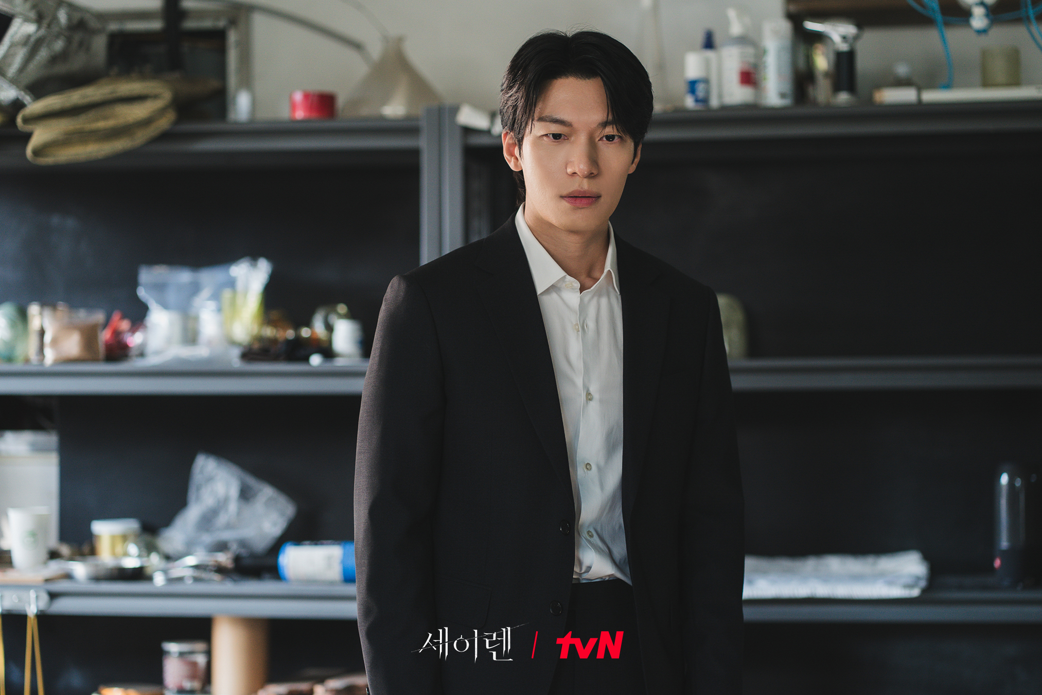 [잡담] 세이렌) 로얄옥션 내 작품 파손 사고 발생🚨사태 수습 중 뜻밖의 협력과 느껴지는 묘한 분위기..💗 | 인스티즈