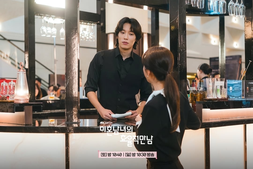 [잡담] 미혼남녀) 핫뜨거🔥 불타오르는 두 남자의 경쟁의영은 달콤한 고민 중 (ღˇᴗˇ)｡o♡ | 인스티즈