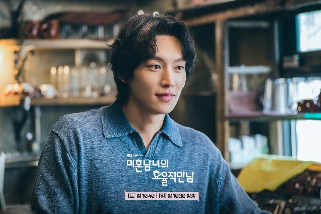 [잡담] 미혼남녀) 핫뜨거🔥 불타오르는 두 남자의 경쟁의영은 달콤한 고민 중 (ღˇᴗˇ)｡o♡ | 인스티즈