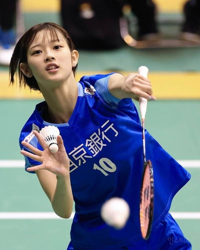 일본에서 귀엽다고 난리났던 배드민턴 선수.jpg | 인스티즈