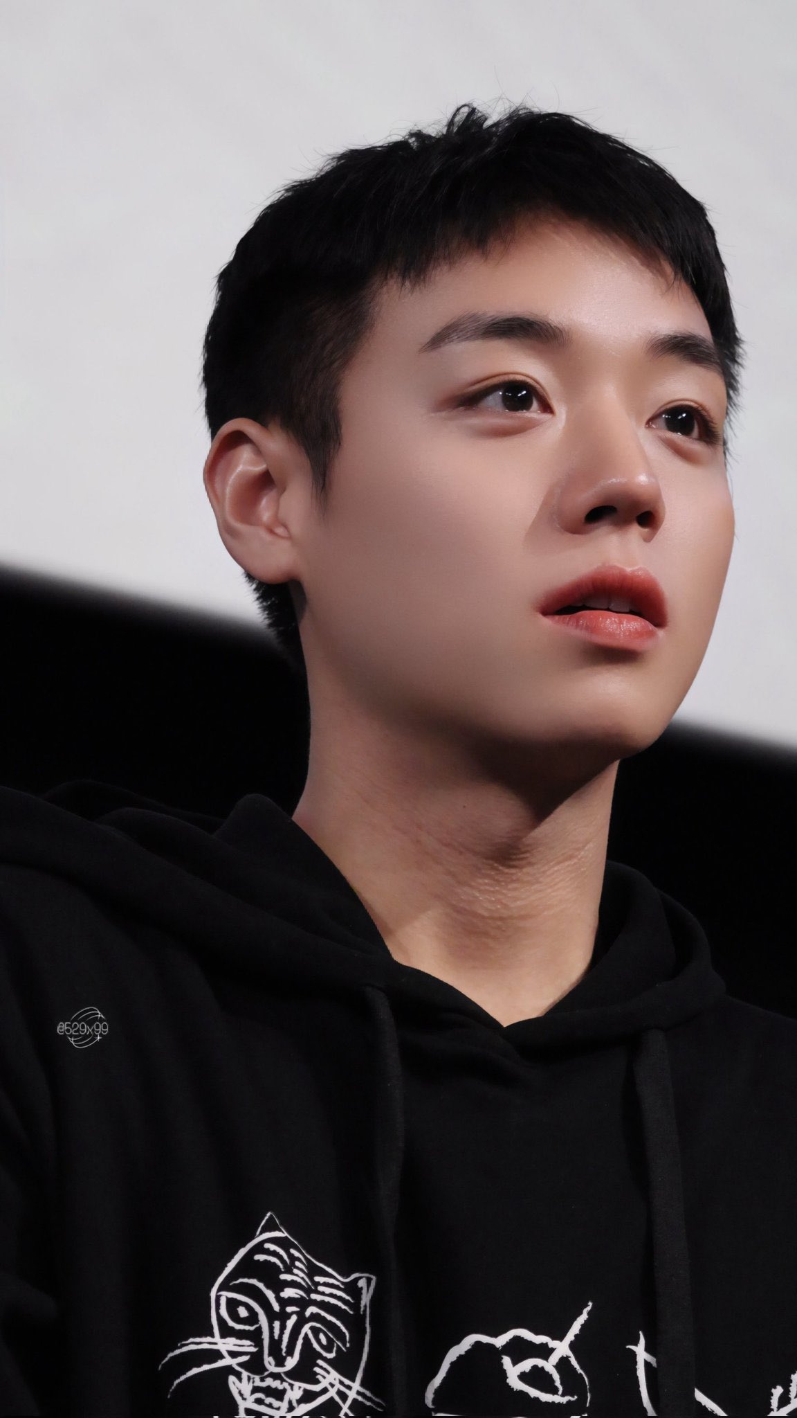 [잡담] 그냥 박지훈 개잘생겼다 | 인스티즈
