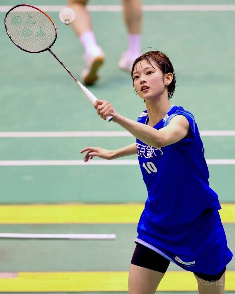 일본에서 귀엽다고 난리났던 배드민턴 선수.jpg | 인스티즈